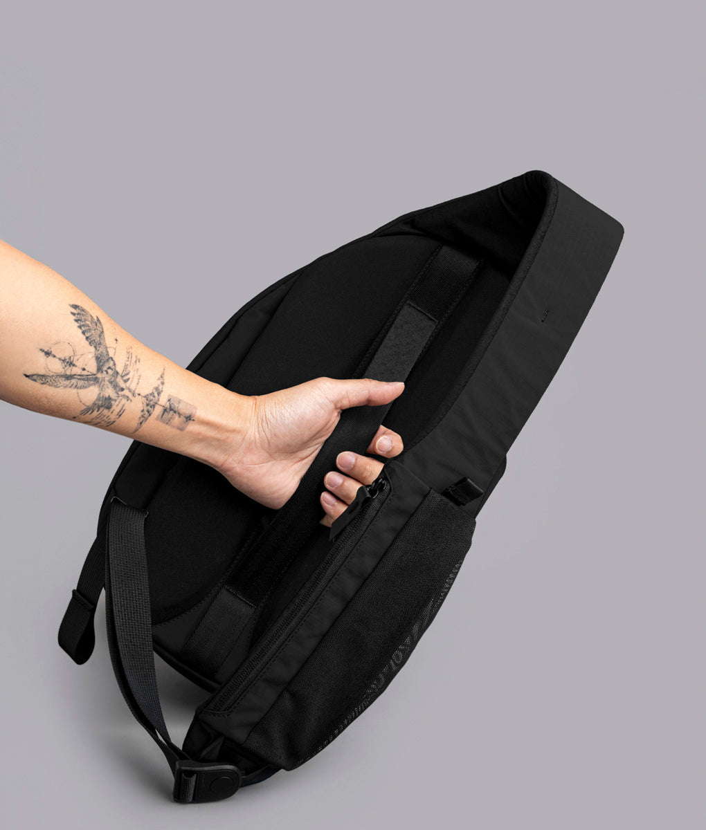 Metro Crossbody – Left Shoulder