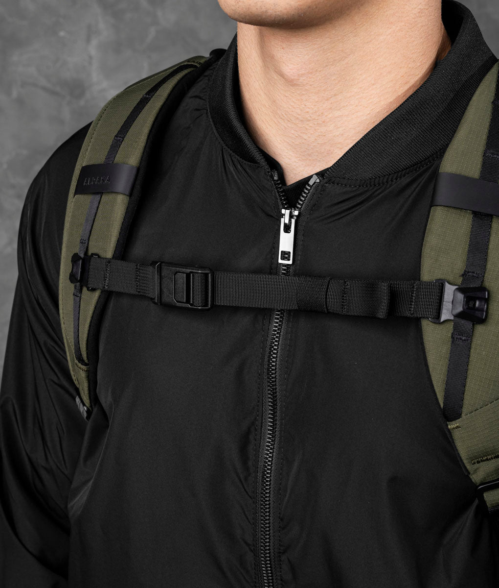 Detachable Sternum Strap