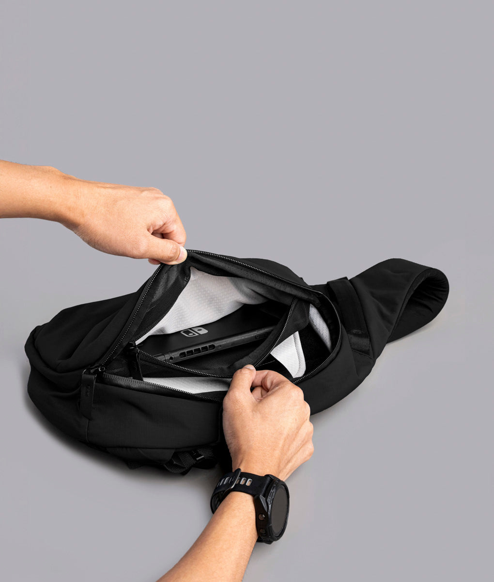 Metro Crossbody – Left Shoulder