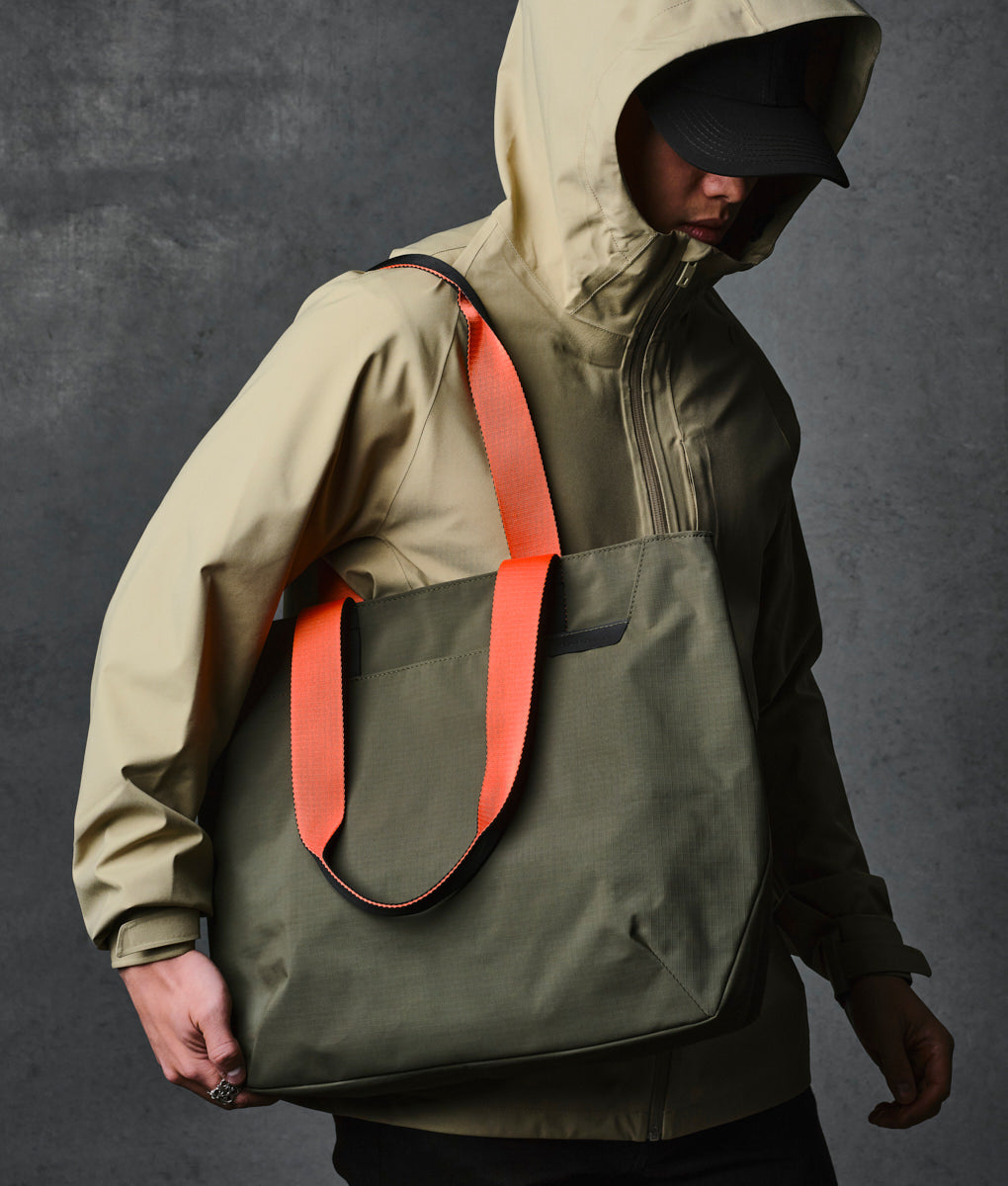 Elements Tote (M)