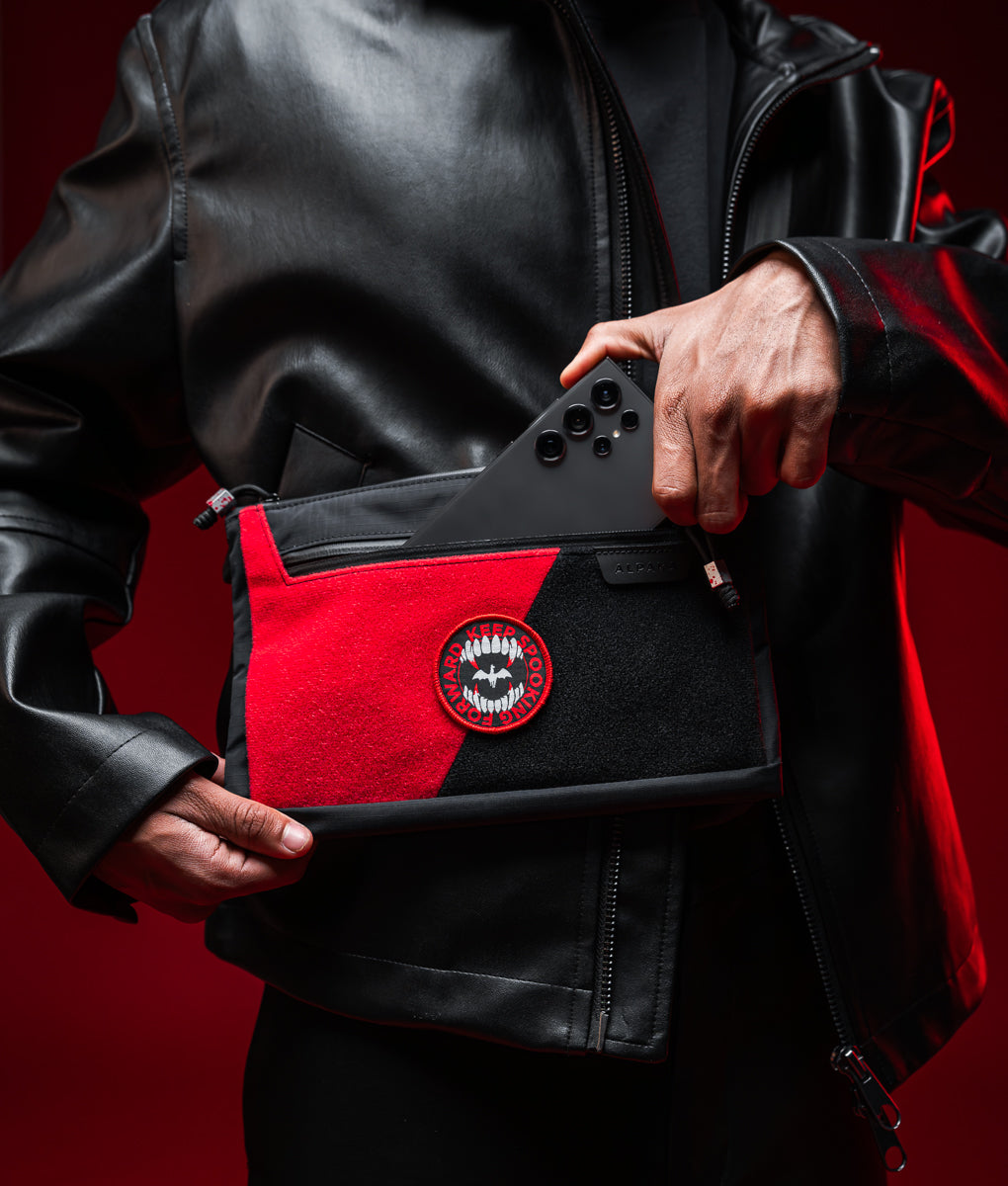 Zip Pouch Max V2 – Vampire Edition