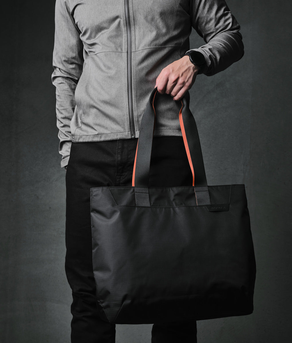 Elements Tote (M)